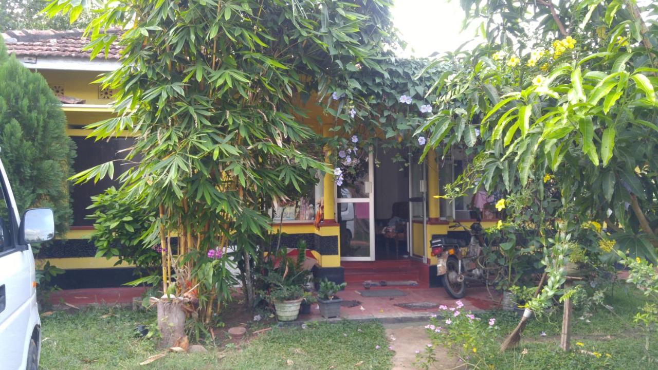 Ananda Home Stay&Restaurant Tangalle Exterior foto